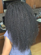 Load image into Gallery viewer, &quot;Aloe Hydration&quot; Leave-In Conditioning &amp; De-tangling Spray